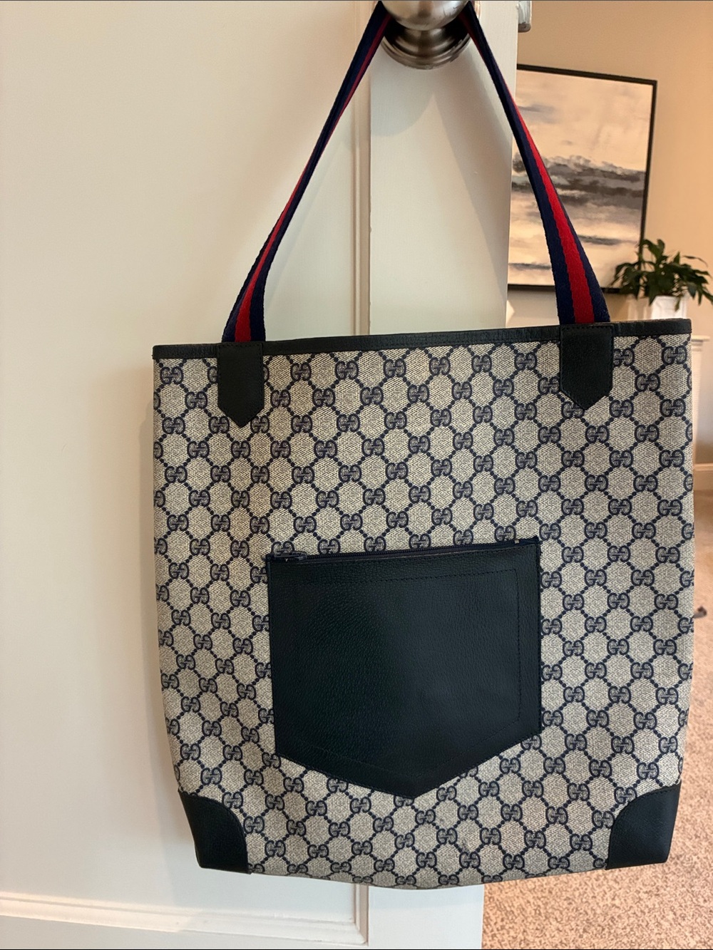 Excellent condition-Gucci Navy & Beige GG Canvas Tote with Leather Pocket